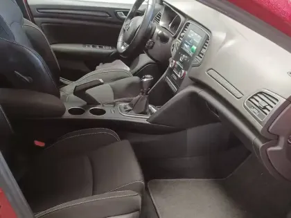 Photo 11 Renault Megane Mégane IV Berline Blue dCi 115