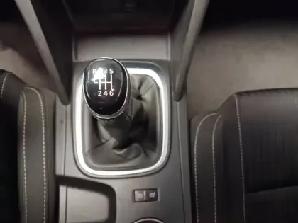 Photo 73 Renault Megane Mégane IV Berline Blue dCi 115