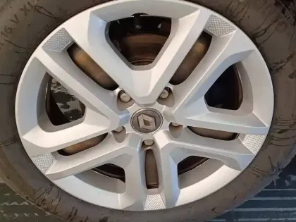 Photo 100 Renault Megane Mégane IV Berline Blue dCi 115