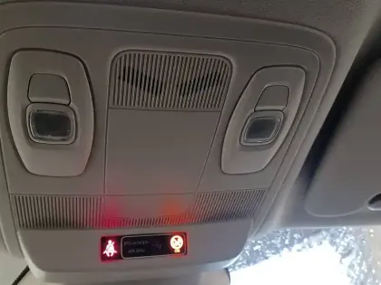 Photo 121 Renault Megane Mégane IV Berline Blue dCi 115