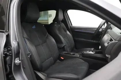 Photo 8 Renault Arkana  E-Tech full hybrid 145 GSR2