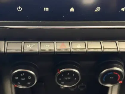 Photo 33 Renault Captur  TCe 90 - 21