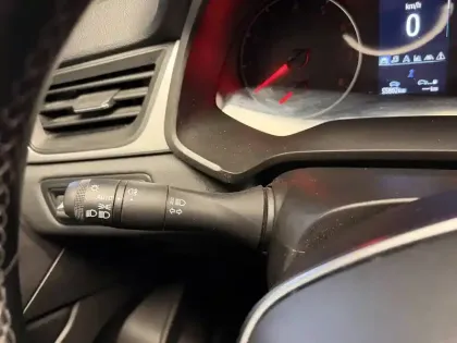 Photo 28 Renault Captur  TCe 90 - 21