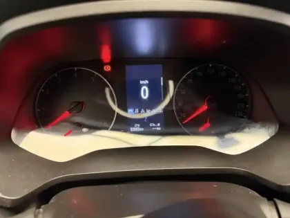 Photo 31 Renault Captur  TCe 90 - 21