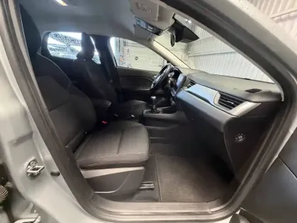 Photo 24 Renault Captur  TCe 90 - 21