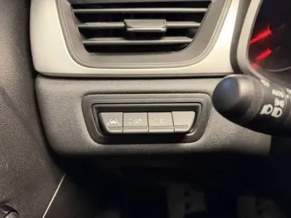 Photo 27 Renault Captur  TCe 90 - 21