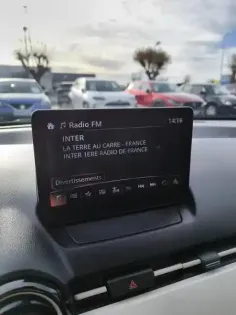 Photo 15 Mazda 2 Mazda 1.5L e-SKYACTIV G M Hybrid 90ch