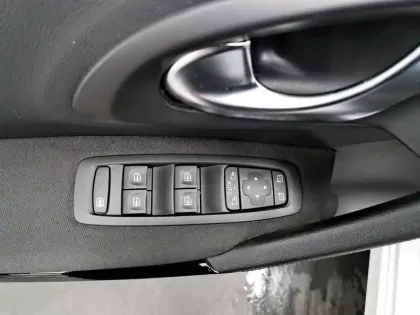 Photo 27 Renault Kadjar  Blue dCi 115