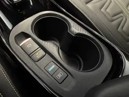 Photo 24 Nissan Juke  HYBRID 143