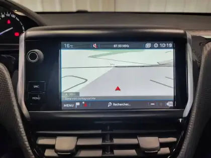 Photo 11 Peugeot 2008  BlueHDi 100ch BVM6