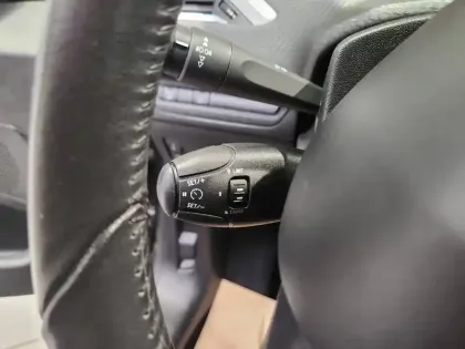 Photo 6 Peugeot 2008  BlueHDi 100ch BVM6