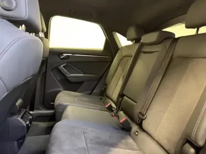 Photo 13 Audi Q3  Sportback 35 TFSI 150 ch S tronic 7