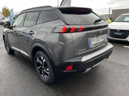 Photo 6 Peugeot 2008  PureTech 130 S&S EAT8