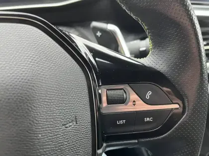 Photo 28 Peugeot 2008  PureTech 130 S&S EAT8