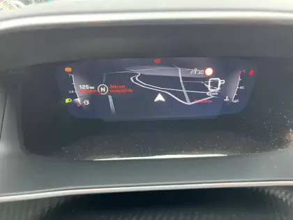 Photo 17 Peugeot 2008  PureTech 130 S&S EAT8