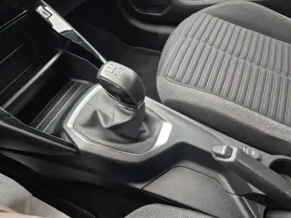 Photo 27 Peugeot 208  PureTech 75 S&S BVM5