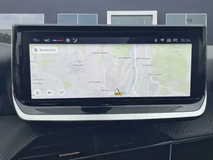 Photo 93 Peugeot 208  PureTech 75 S&S BVM5