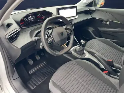 Photo 87 Peugeot 208  PureTech 75 S&S BVM5