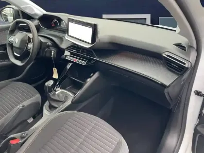 Photo 88 Peugeot 208  PureTech 75 S&S BVM5