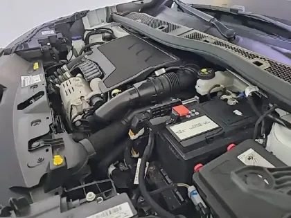 Photo 46 Peugeot 2008  PureTech 130 S&S EAT8