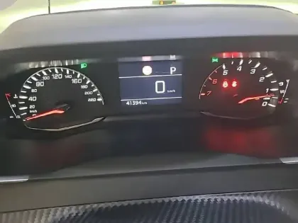 Photo 41 Peugeot 2008  PureTech 130 S&S EAT8