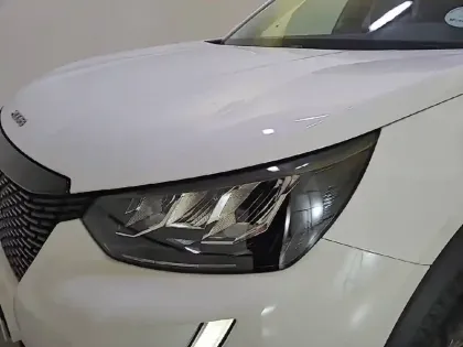 Photo 47 Peugeot 2008  PureTech 130 S&S EAT8