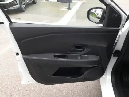 Photo 10 Dacia Sandero  SCe 65