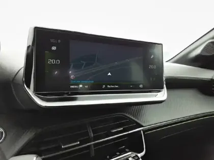 Photo 20 Peugeot 208  PureTech 100 S&S EAT8