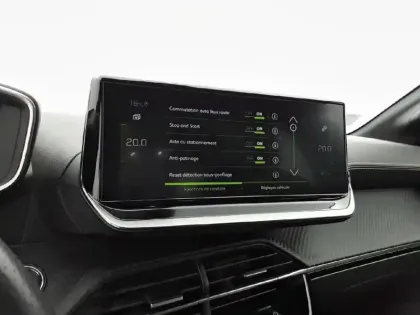 Photo 21 Peugeot 208  PureTech 100 S&S EAT8