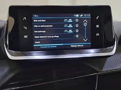 Photo 43 Peugeot 2008  PureTech 130 S&S EAT8