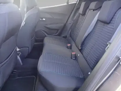 Photo 11 Peugeot 2008  PureTech 130 S&S EAT8