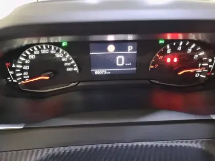 Photo 32 Peugeot 2008  PureTech 130 S&S EAT8