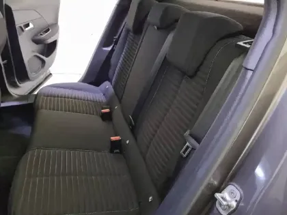 Photo 34 Peugeot 2008  PureTech 130 S&S EAT8