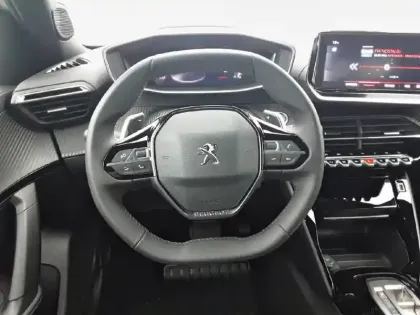 Photo 8 Peugeot 2008  PureTech 130 S&S EAT8