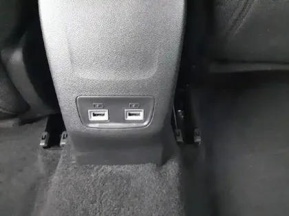 Photo 17 Peugeot 2008  PureTech 130 S&S EAT8