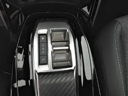 Photo 13 Peugeot 2008  PureTech 130 S&S EAT8