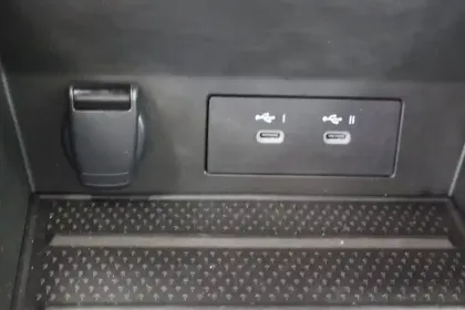 Photo 34 Renault Symbioz  E-Tech full hybrid 145