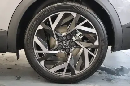 Photo 13 Renault Symbioz  E-Tech full hybrid 145