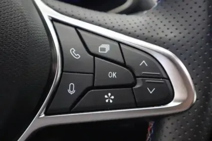 Photo 37 Renault Symbioz  E-Tech full hybrid 145