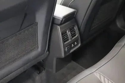 Photo 35 Renault Symbioz  E-Tech full hybrid 145