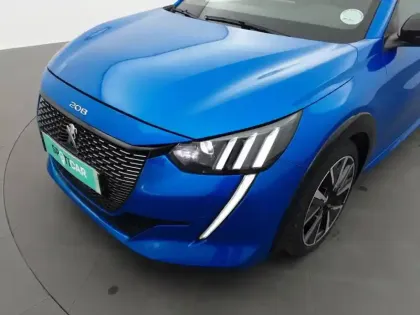 Photo 15 Peugeot 208  PureTech 100 S&S EAT8