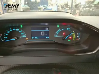 Photo 11 Peugeot 208  Electrique 50 kWh 136ch