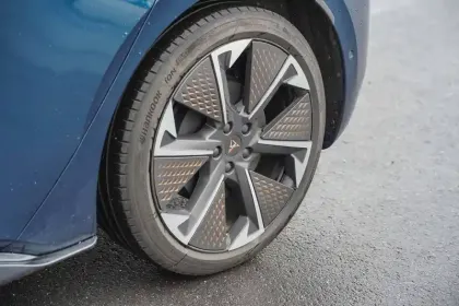 Photo 12 Cupra Born  230 ch - Batterie XL