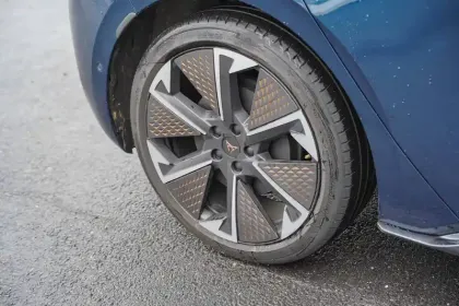 Photo 7 Cupra Born  230 ch - Batterie XL