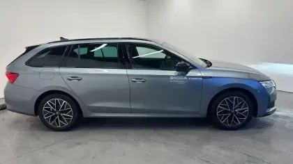 Photo 1 Skoda Octavia  Combi 1.5 TSI Hybrid 150 ch ACT DSG7