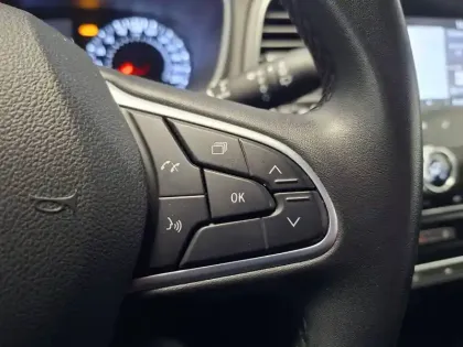 Photo 28 Renault Megane Mégane IV Berline Blue dCi 115 - 21N