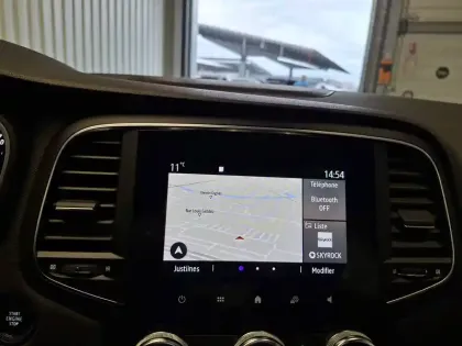 Photo 33 Renault Megane Mégane IV Berline Blue dCi 115 - 21N