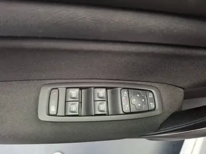 Photo 15 Renault Megane Mégane IV Berline Blue dCi 115 - 21N