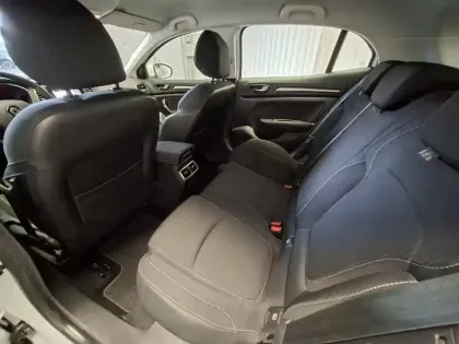 Photo 18 Renault Megane Mégane IV Berline Blue dCi 115 - 21N