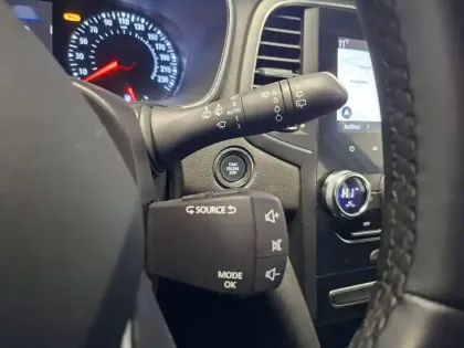 Photo 31 Renault Megane Mégane IV Berline Blue dCi 115 - 21N